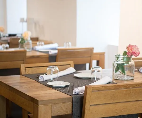 Restaurant Stockalperturm ホテル Ruden